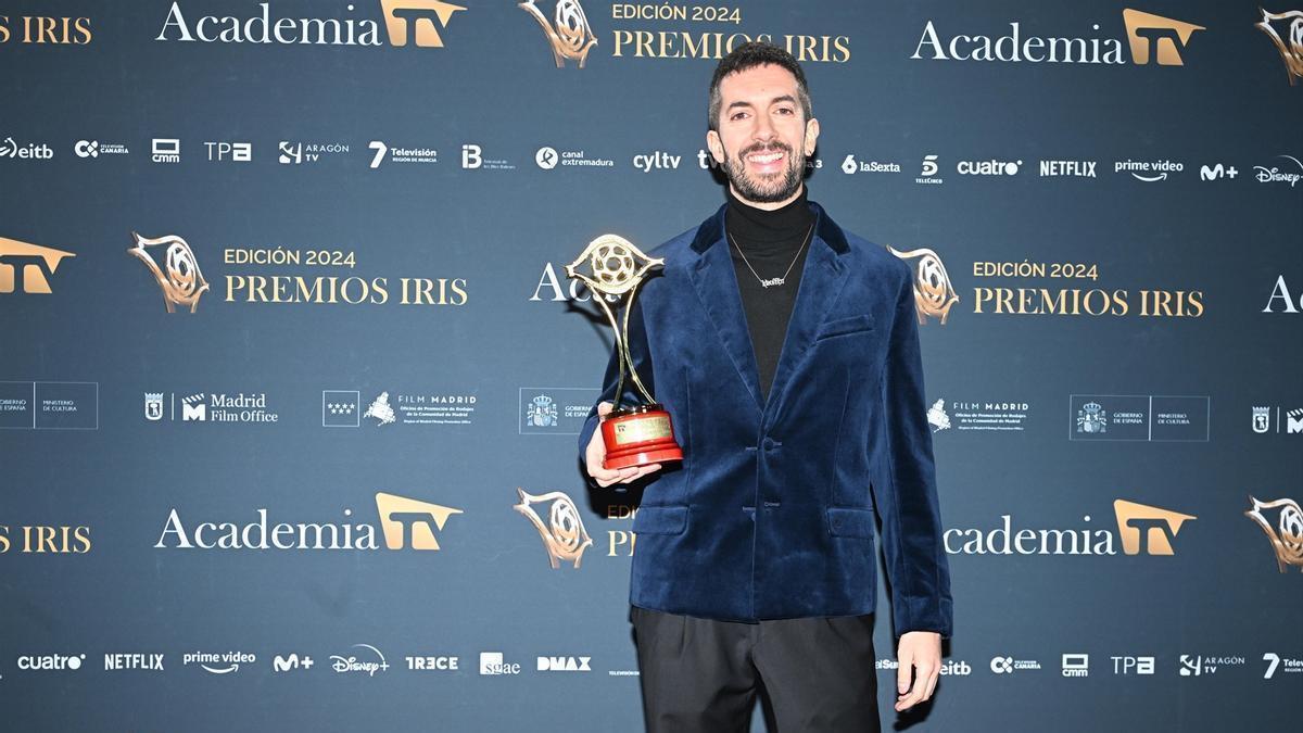 David Broncano recibe el premio Iris a mejor dirección de programa por 'La Revuelta', durante la entrega de los Premios Iris 2024