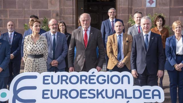 María Chivite, Alain Rousset e Iñigo Urkullu, en la reunión de la eurorregión Nueva Aquitania-CAV-Nafarroa María Chivite, Alain Rousset e Iñigo Urkullu, en la reunión de la eurorregión Nueva Aquitania-CAV-Nafarroa