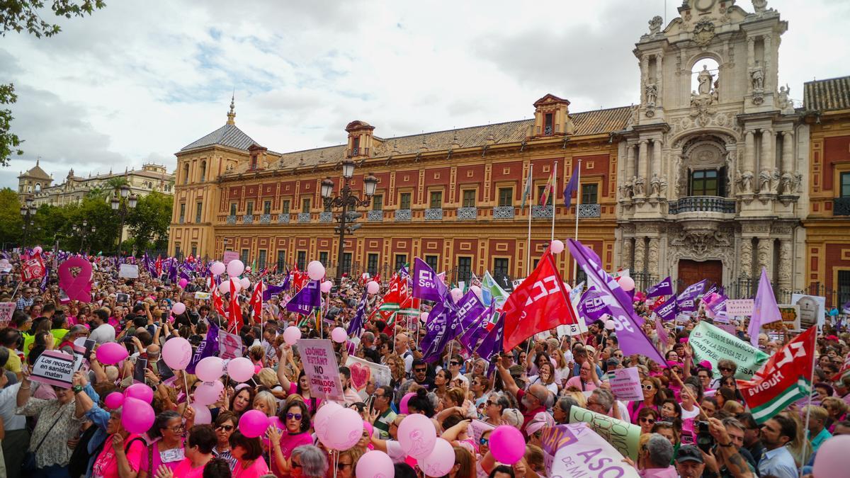 Imágenes de la concentración convocada por la asociación (Amama) el pasado 26 de octubre.