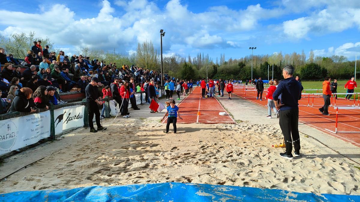 Foto de la jornada del Campeonato de Gipuzkoa Escolar celebrada en Plaiaundi.