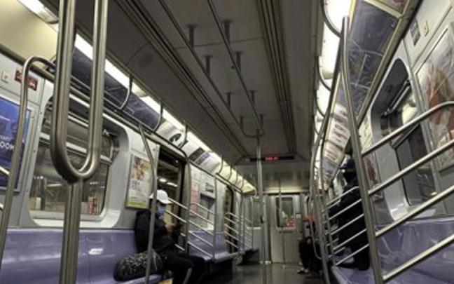 Fallecen siete jóvenes tras realizar un reto viral en el metro de Nueva York