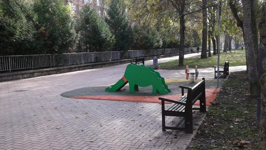 Judimendik parkea berritzeko lanei ekin die, eta jolas berriak eta txakurrentzako gune berria izango ditu.