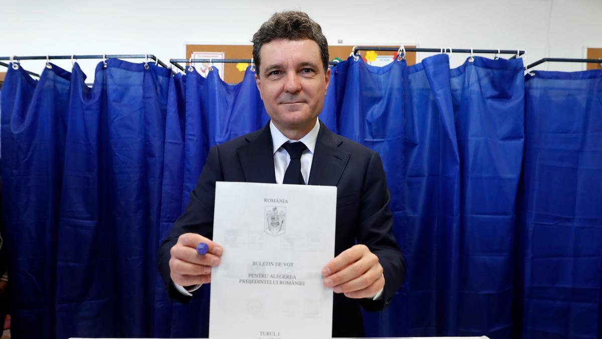 El alcalde de Bucarest y candidato europeísta Nicusor Dan