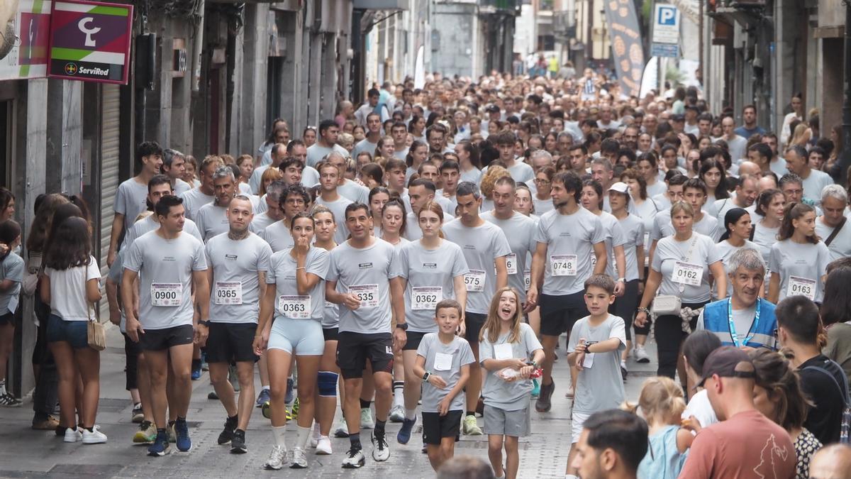 Azkoitia se calza las zapatillas para apoyar la lucha contra alzheimer