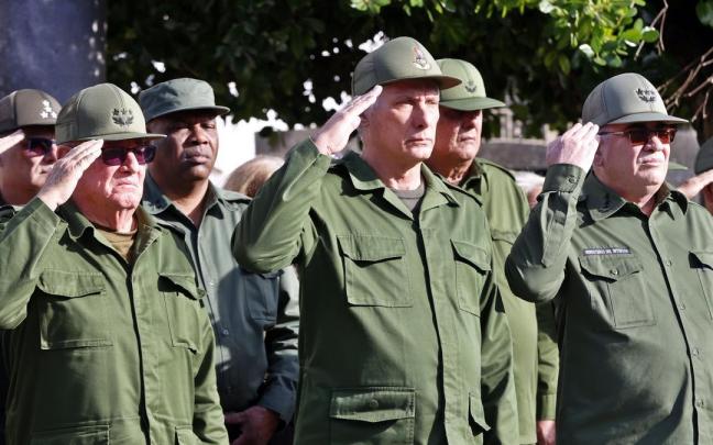 Miguel Díaz-Canel, presidente de Cuba, durante el homenaje a sus compatriotas fallecidos durante la captura de Maduro.