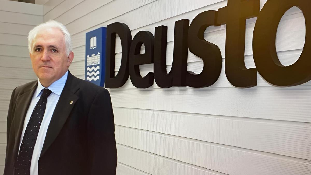 José María Guibert, antiguo rector de la Universidad de Deusto