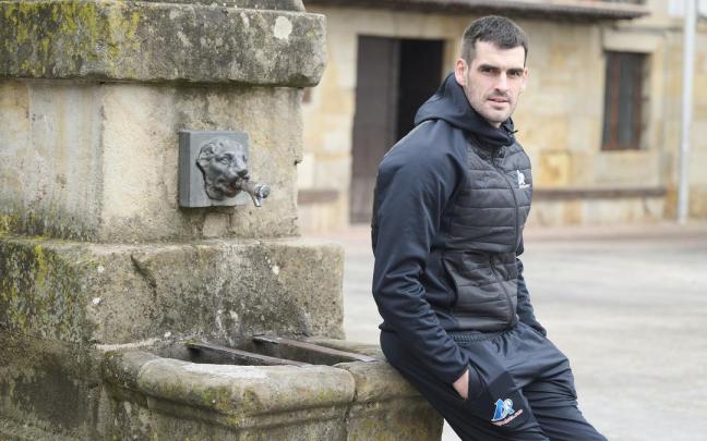Joseba Ezkurdia posa en Arbizu.