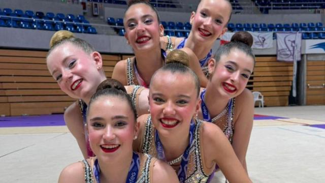 Las cadete del club Ipurua protagonizaron una gran actuación en la cita de la capital cántabra.