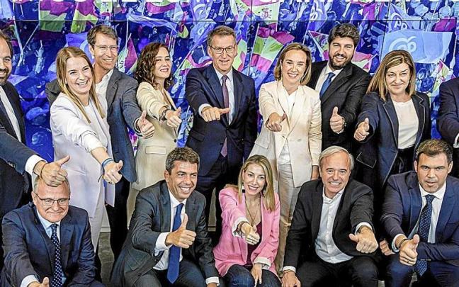 Todos los barones territoriales del PP, en el cónclave celebrado en Génova tras las autonómicas y municipales del 28 de mayo, cuando los ‘populares’ ganaron mucho terreno a nivel regional. | FOTO: E. P. Todos los barones territoriales del PP, en el cónclave celebrado en Génova tras las autonómicas y municipales del 28 de mayo, cuando los ‘populares’ ganaron mucho terreno a nivel regional. | FOTO: E. P.