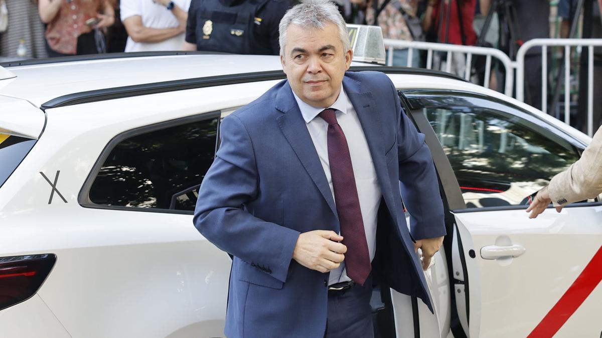 Santos Cerdán, a su llegada a prestar declaración ante el Supremo el día de su entrada en prisión.