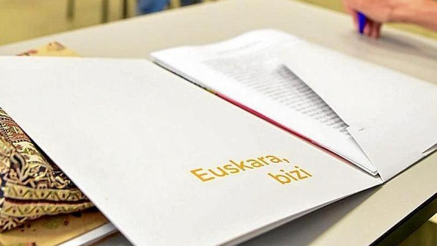 Clase de euskera en Maizpide.