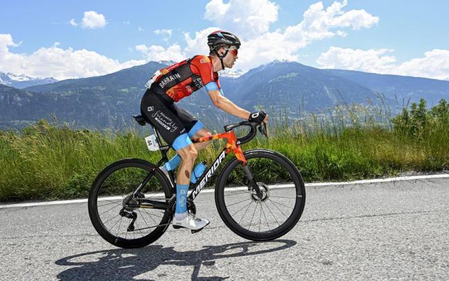 Gino Mäder, en una imagen de la Vuelta a Suiza.
