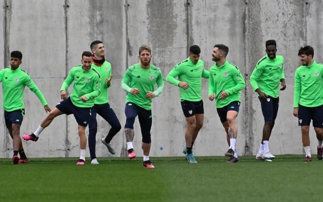 Los jugadores del Athletic se preparan para la cita del domingo contra el Barcelona. Los jugadores del Athletic se preparan para la cita del domingo contra el Barcelona.