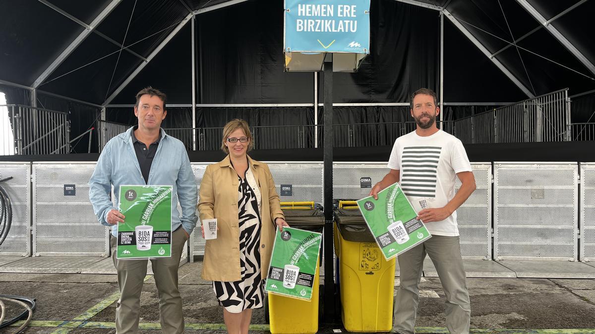 Valentín González, Leire Zubitur eta Ortzi Alonso, gaur goizean Bentan.