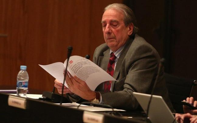 Juanjo González Iturri en un pleno de 2017, cuando ejercía como portavoz de UPN en el Ayuntamiento del Valle de Egüés. Juanjo González Iturri en un pleno de 2017, cuando ejercía como portavoz de UPN en el Ayuntamiento del Valle de Egüés.