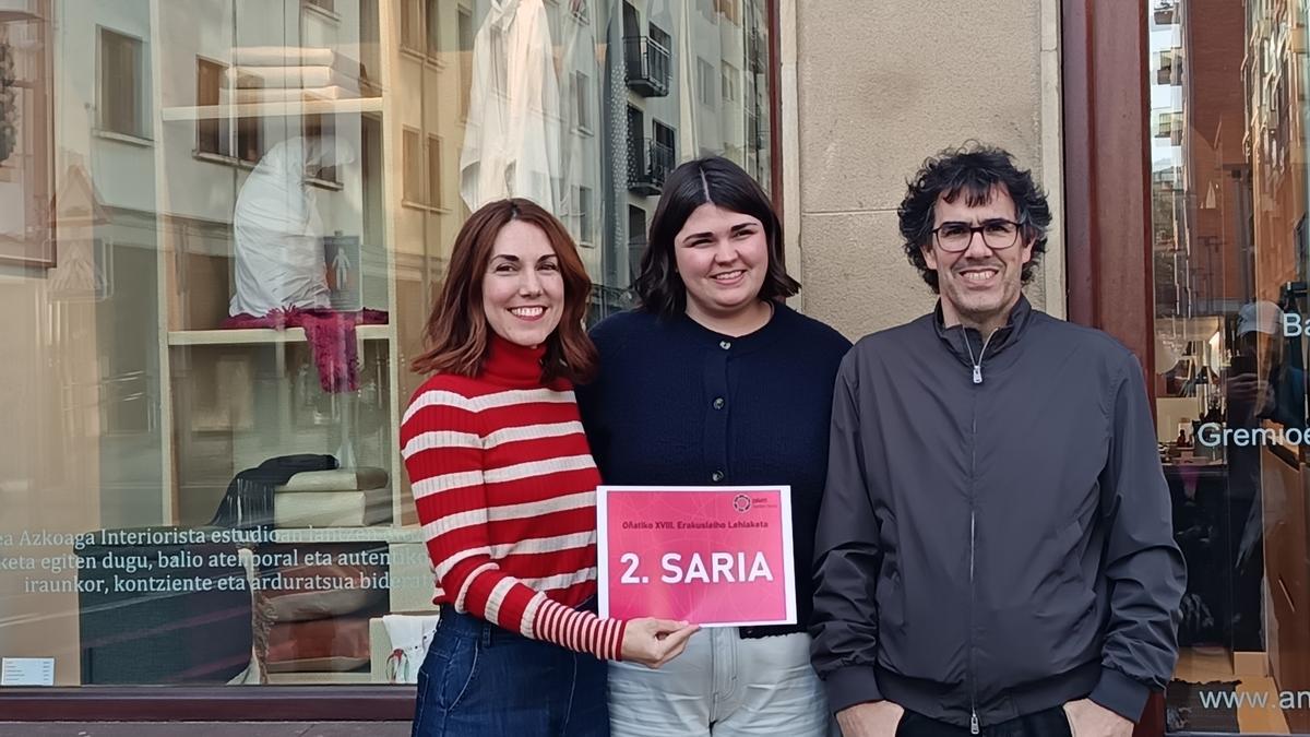 La cristalera de Andrea Azkoaga Interiorista se ha llevado el segundo premio.