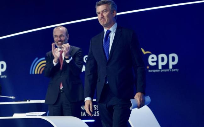 El presidente del Partido Popular Europeo, Manfred Weber, y el presidente del PP, Alberto Núñez Feijóo.
