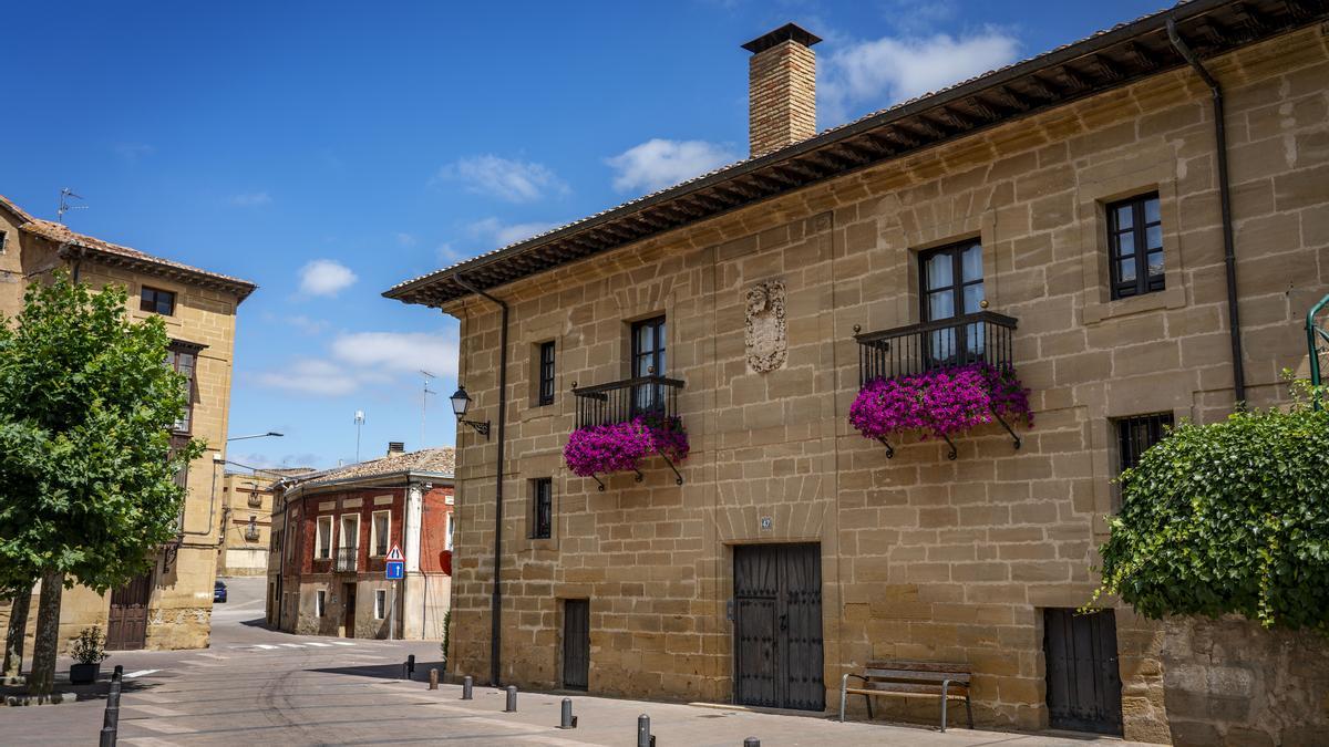 La fachada de la casa de los Salazar.