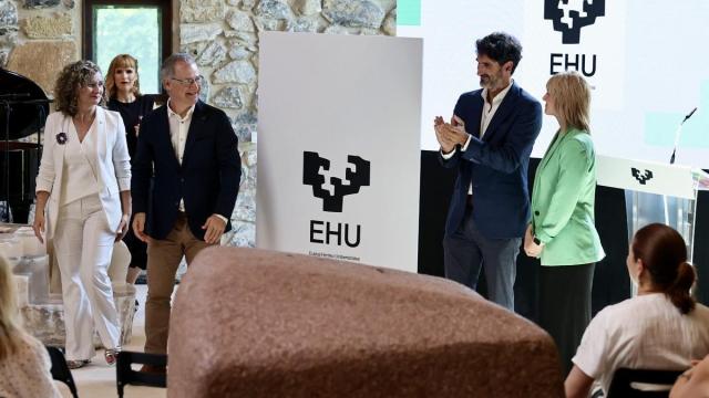 Presentación de la nueva imagen de la EHU / Javier Colmenero Presentación de la nueva imagen de la EHU