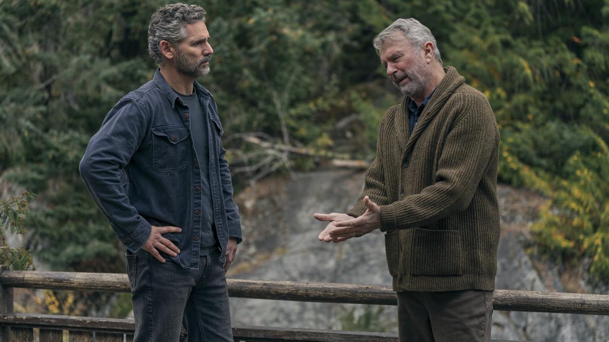 Eric Bana y Sam Neill, en una escena de la serie ‘Indomable’