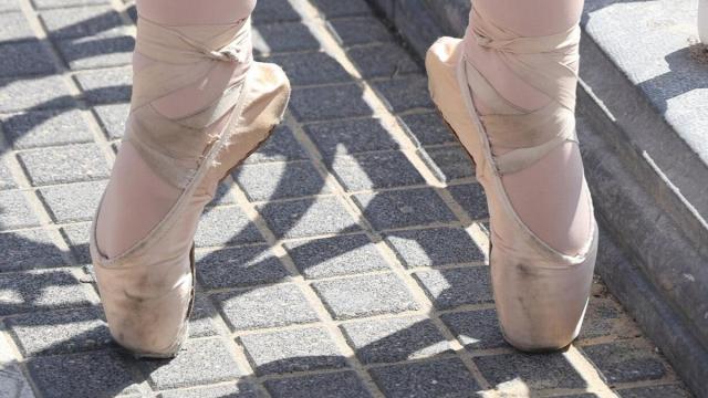 La barandilla de La Concha se convierte en barra de ballet para 1.500 bailarinas