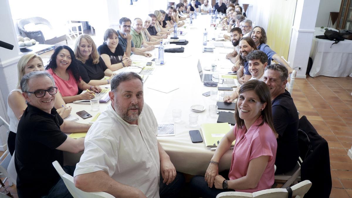 Reunión de trabajo de ERC, ayer en Vilanova i la Geltrú (Barcelona).