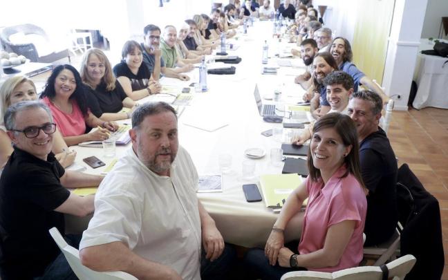 Reunión de trabajo de ERC, ayer en Vilanova i la Geltrú (Barcelona).