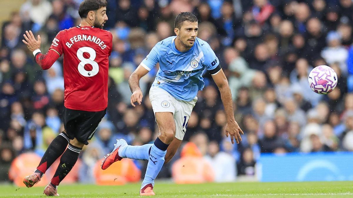 Rodri Hernández, durante un encuentro de la presente temporada, ante el Manchester United.