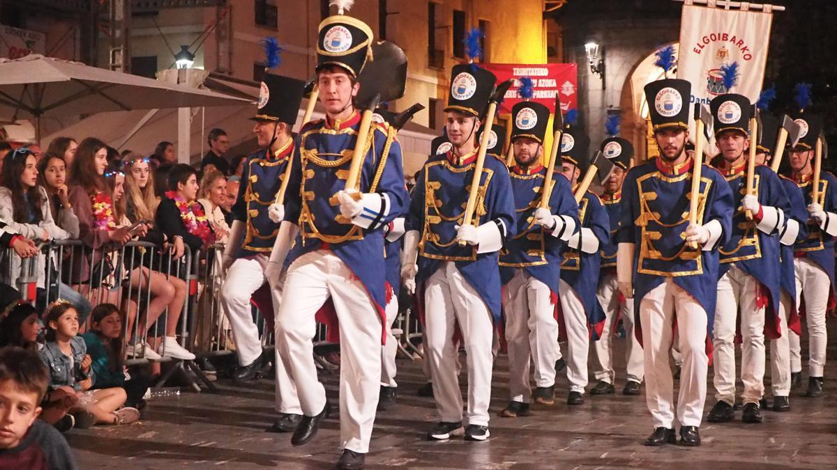 La compañía de gastadores no faltará a la cita con la tamborrada la noche del 30 de mayo.