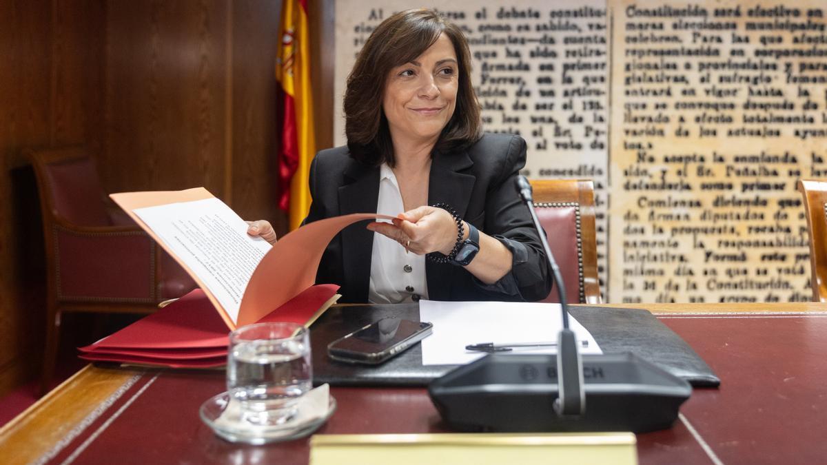 La gerente del PSOE, Ana María Fuentes, en la comisión del 'caso Koldo' en el Senado.