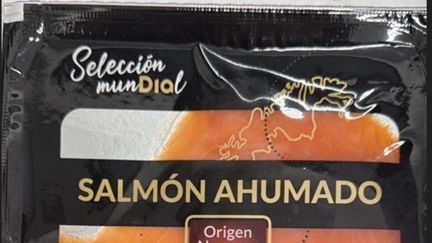 Imagen del salmón afectado por la alerta alimentaria.