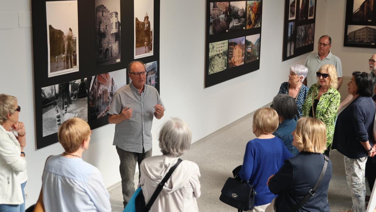 Inauguración de la exposición el jueves en el claustro de Kulturate.