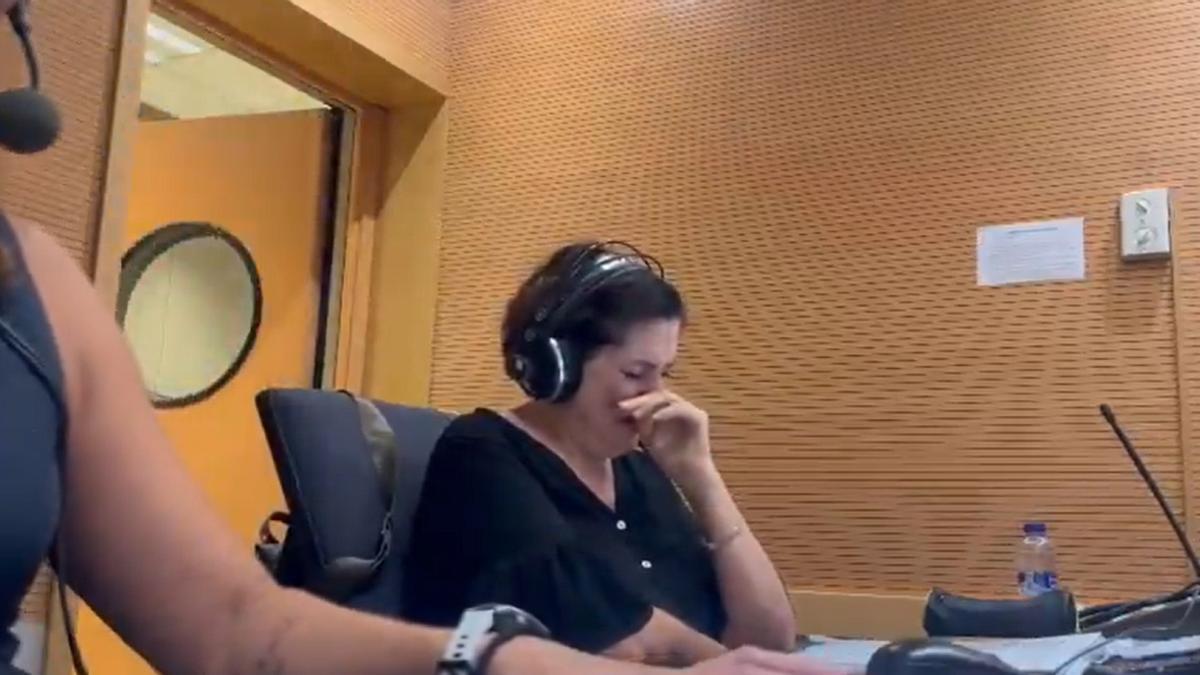 Julia Luna no pudo evitar las lágrimas.