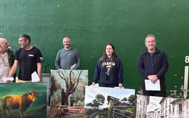 Los ganadores de 2026 junto a sus obras.
