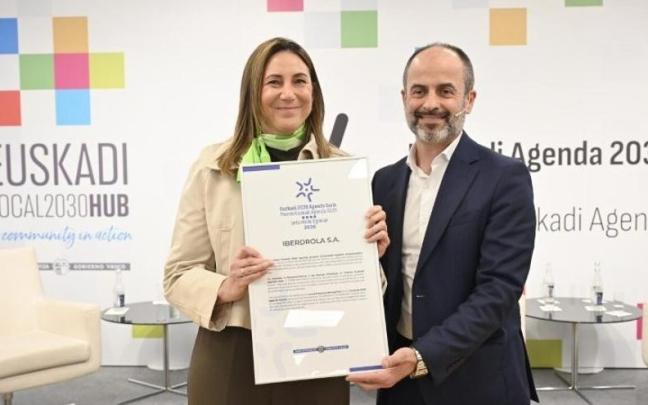 Iberdrola recibe el premio por sus ‘Buenas Prácticas’ en la Transición Justa con la descarbonización.