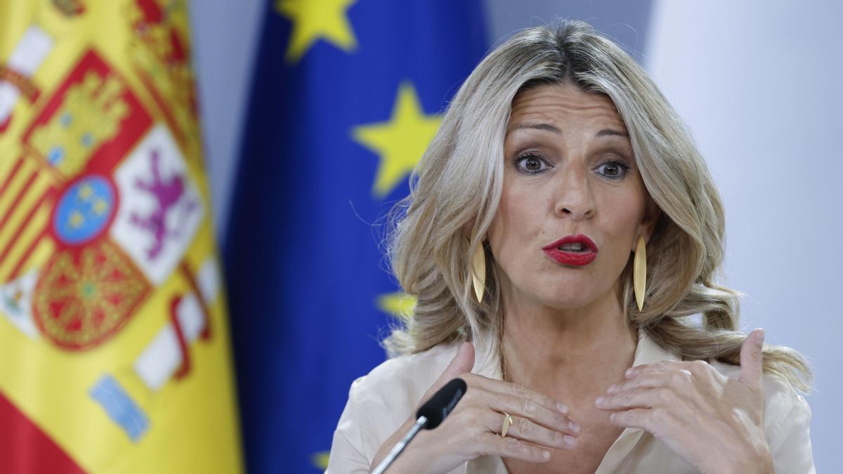 La vicepresidenta segunda y ministra de Trabajo, Yolanda Díaz, en la rueda de prensa posterior al Consejo de Ministros.