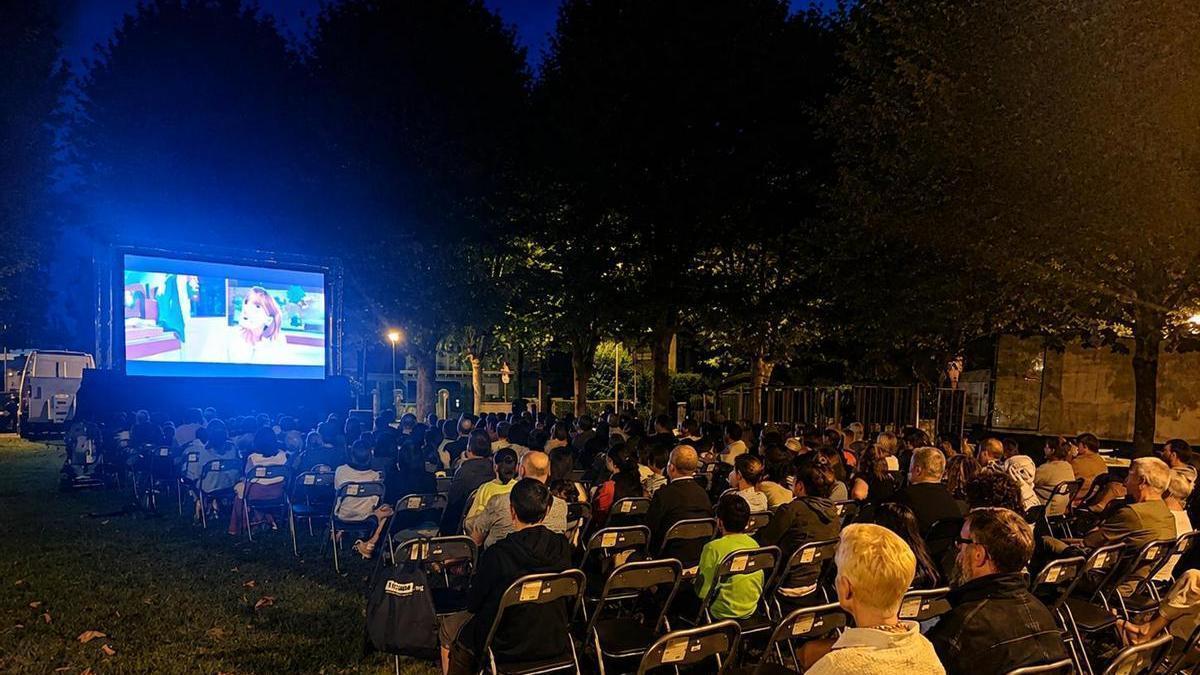 Cine al aire libre para este sábado