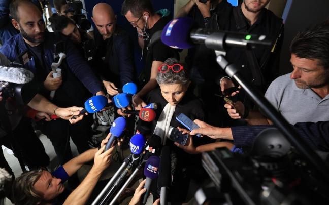 Beatrice Zavarro, la abogada de Dominique Pelicot, comparece ante los medios tras la última sesión del juicio.