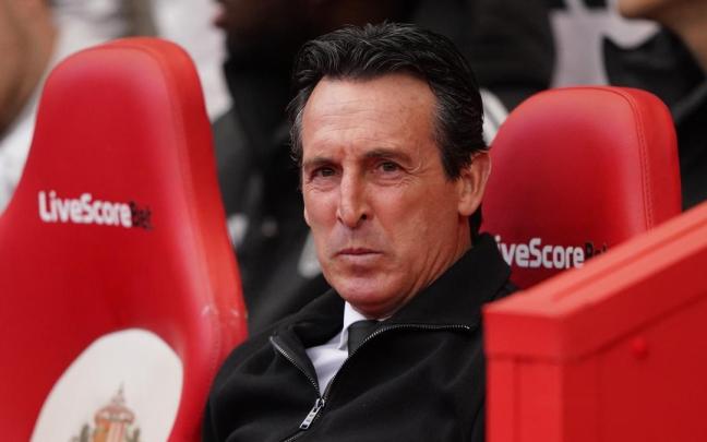 Unai Emery, técnico del Aston Villa, con rostro de circunstancia durante el último partido, que fue contra el Sunderland.