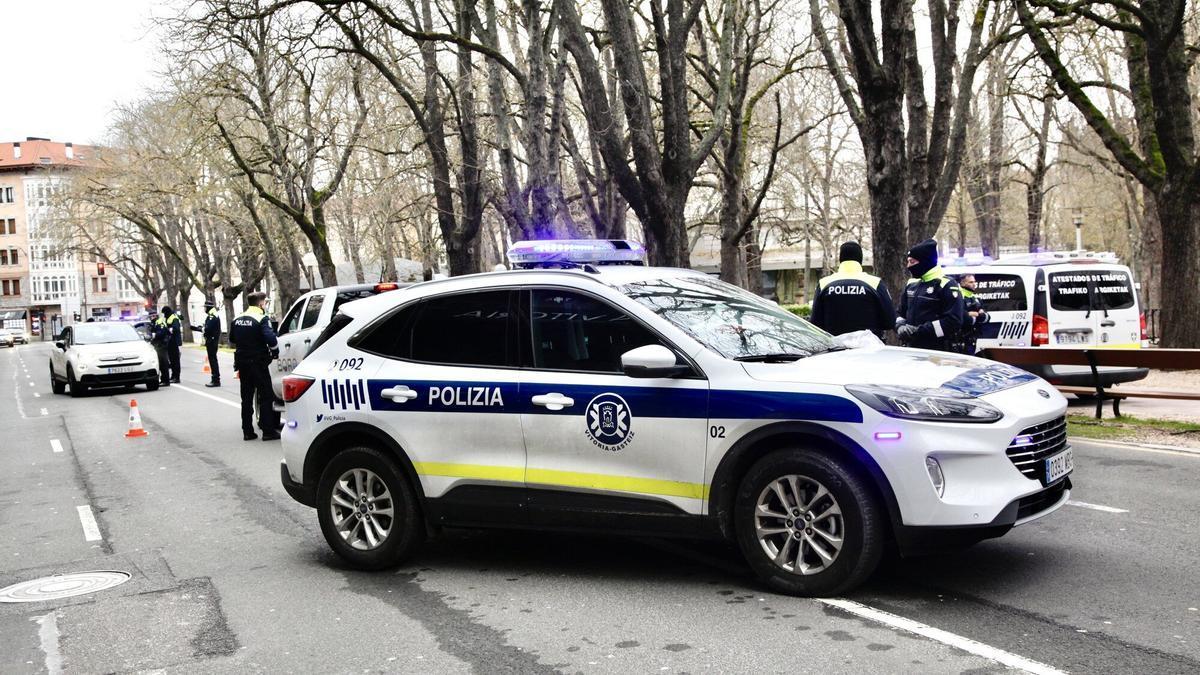 Control de la policía municipal en Gasteiz