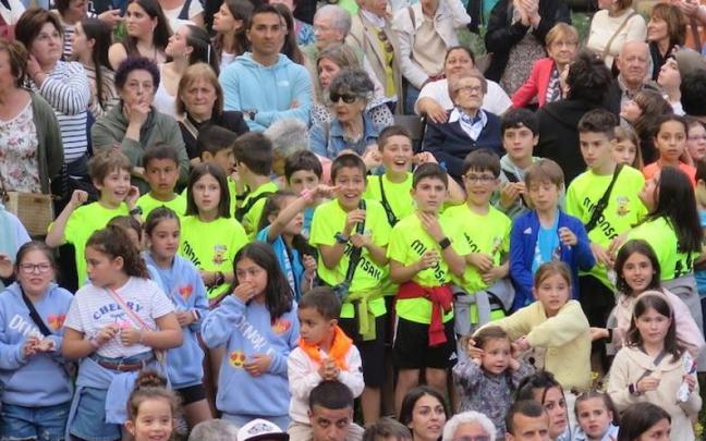 Legazpiarras de todas las edades, durante el chupinazo del año pasado.