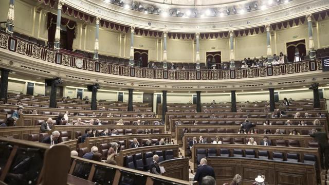 Debate sobre las víctimas del Patronato de la Mujer.