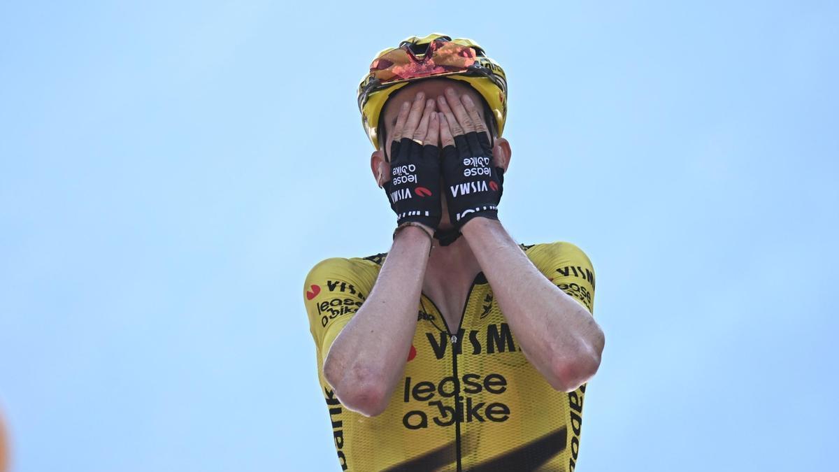 Emocionado, Sepp Kuss.