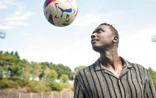 Sadiq Umar posa para este periódico. / ARNAITZ RUBIO