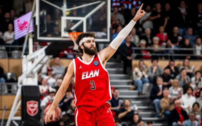 Nate Darling, con el Elan Chalon. FIBA