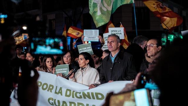 La concentración de Vox ha estado encabezada por Rocío Monasterio y Javier Ortega Smith.