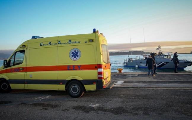 Una ambulancia en la costa de Grecia en una imagen de archivo. / EP Una ambulancia en la costa de Grecia en una imagen de archivo.