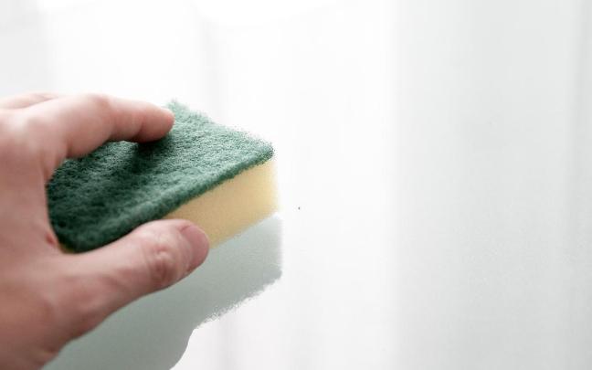 La esponja acumula bacterias si no se limpia con frecuencia