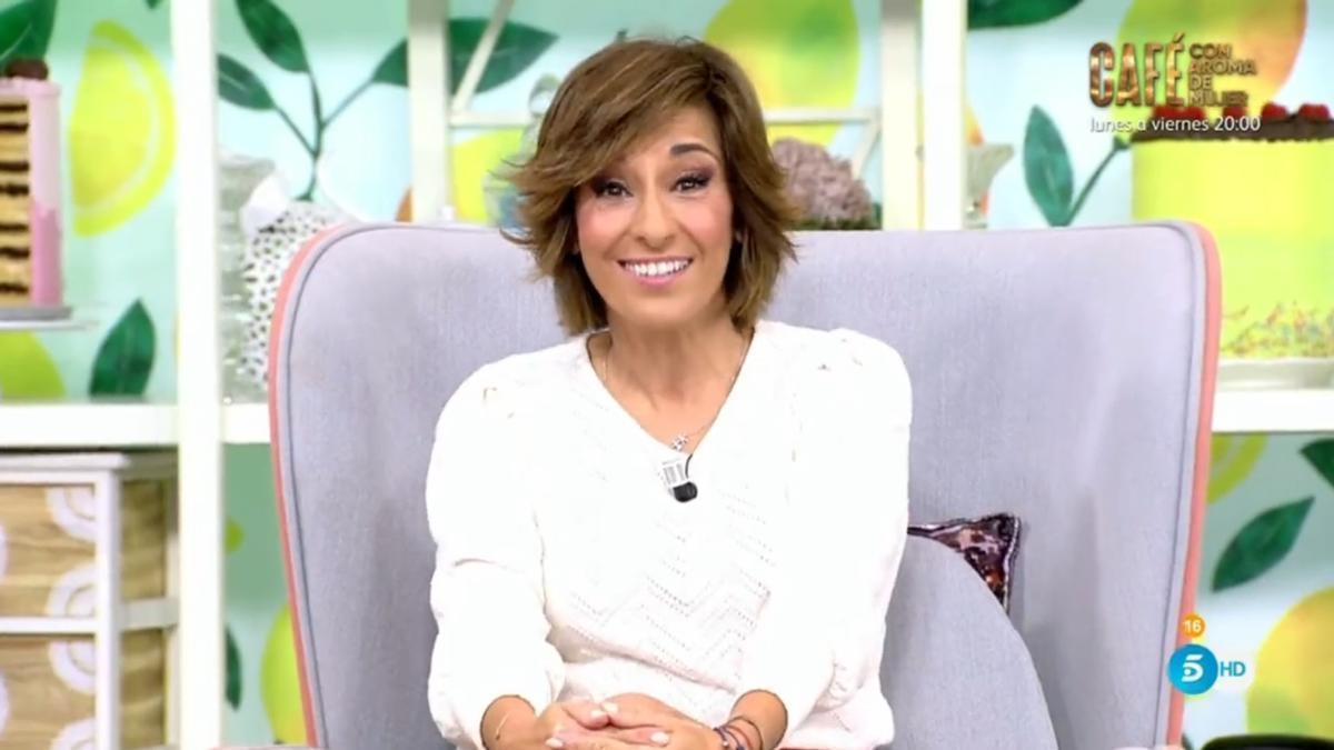 La presentadora Adela González