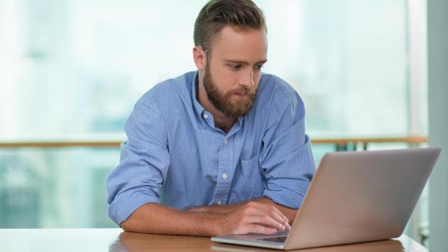 Los anuncios publicitarios fraudulentos son cada vez más habituales en la red.